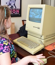 Rare Vintage Working Apple Macintosh 512K M0001W Desktop Computer w/ amenities