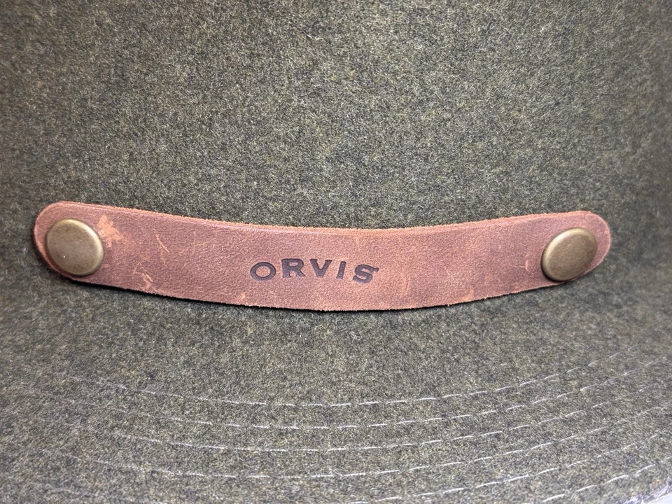 Chapéu Fedora de Lã Orvis Tira de Couro Masculino Tamanho Médio Verde Floresta Feito Nos EUA - Imagem 2 de 4