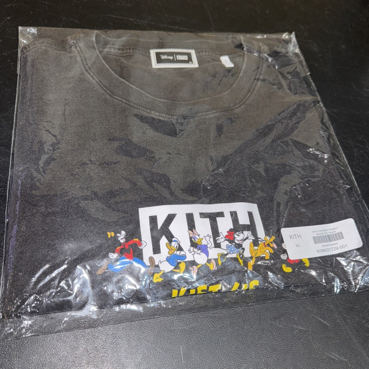Kith x Disney Mickey & Friends Family Vintage Tee Black Size XL