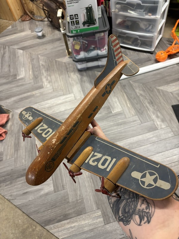CASS TOYS WW2 Era Boeing B-17 Airplane U.S. Air Force 1944-1945 Wooden Toy 25"
