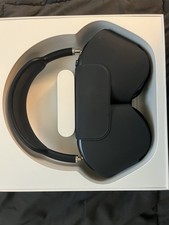 Apple AirPods Max Over-Ear Headphones Black U...