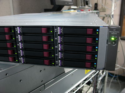 HP StorageWorks MSA70  SAS/SATA 418800-B21  with (25) 146GB Drives 432320-001