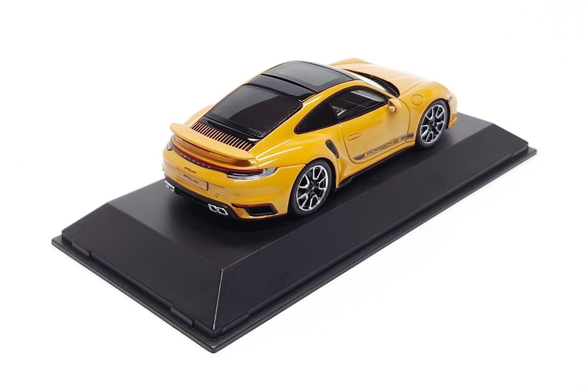 Spark 1:43 Porsche 911 Turbo (992) in Bahama Yellow (Dealer Spark 1:43 Porsche 911 Turbo (992) in Bahama Yellow (Dealer