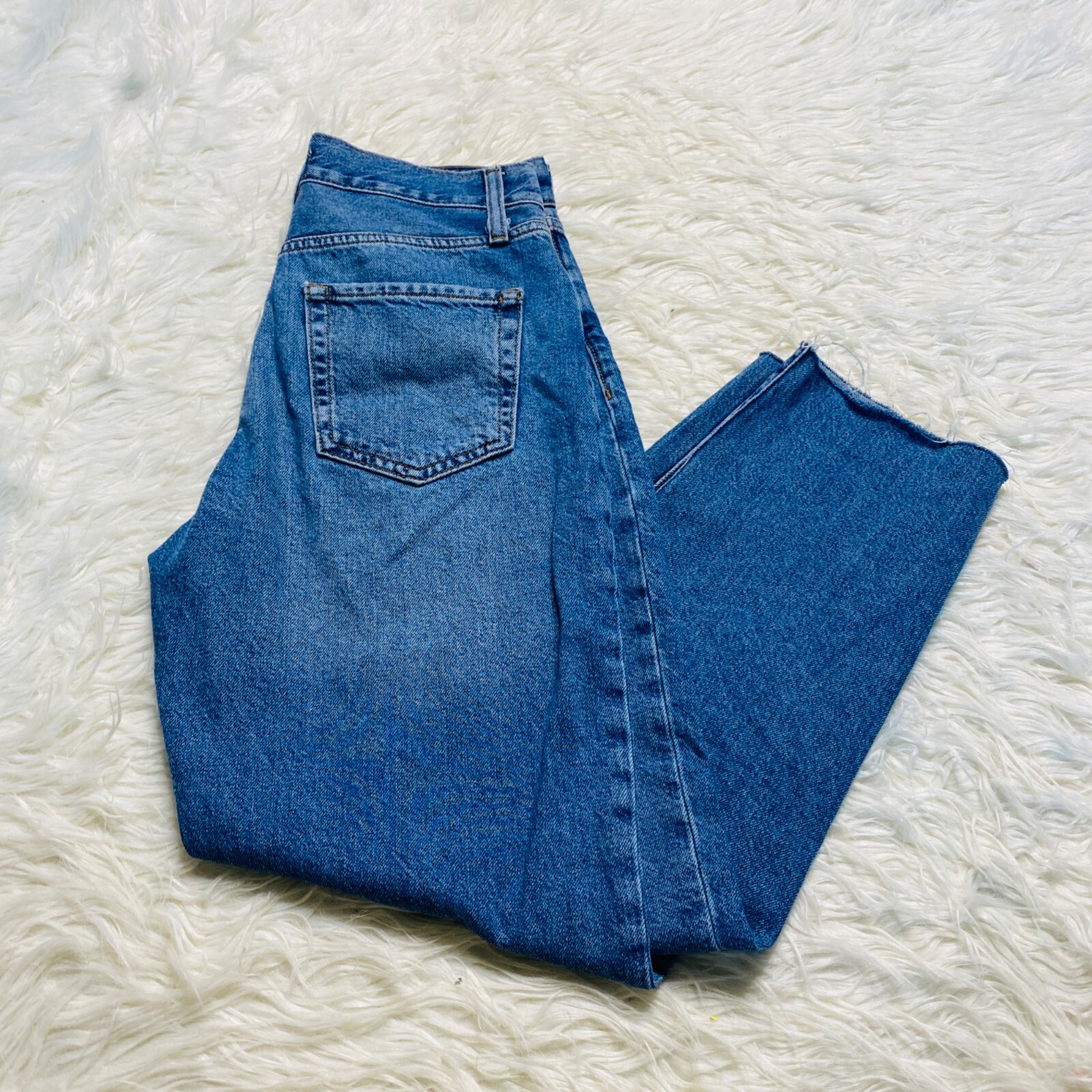 Forever 21 Premium Denim Pants Jeans Womens 27 Mom Raw Hem Blue