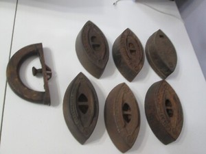 VINTAGE (6) lot SAD IRON (1) handle Enterprise, Cole Brookdale, Mrs. potts etc..