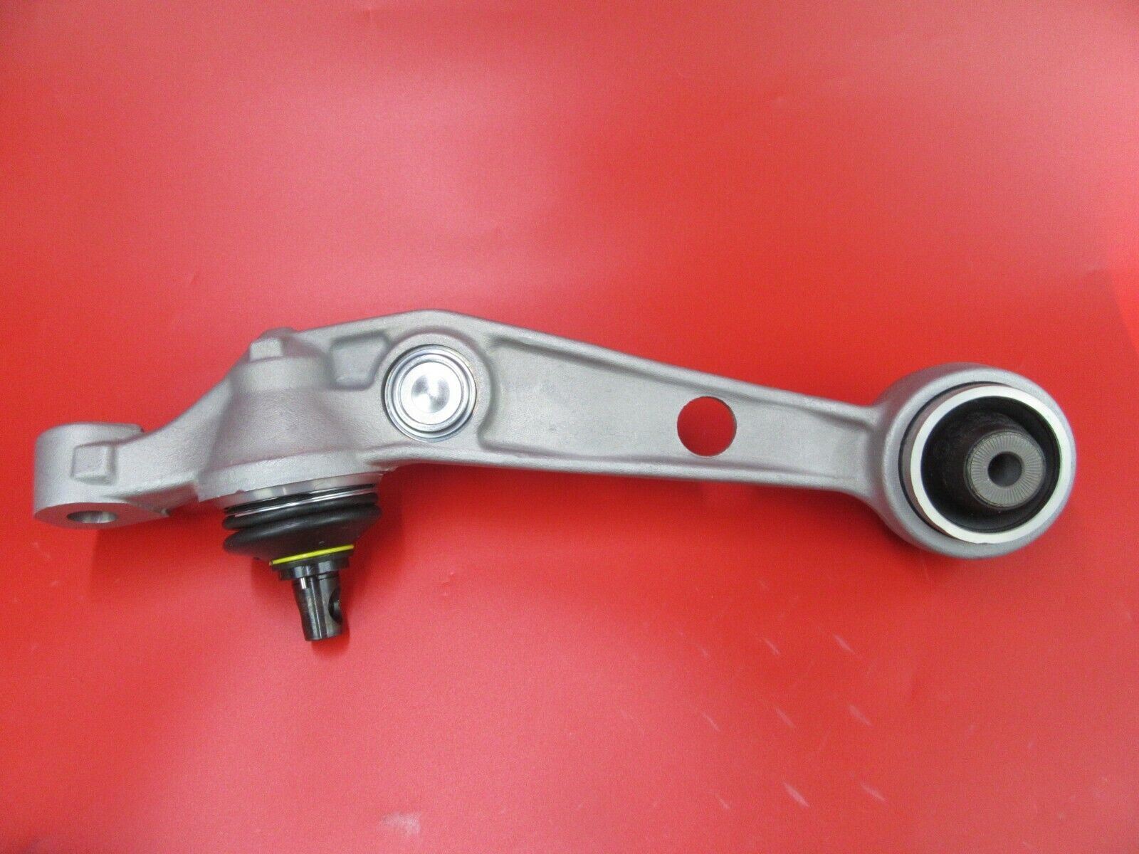Rolls Royce Phantom left & right lower control arms wishbone bottom #560