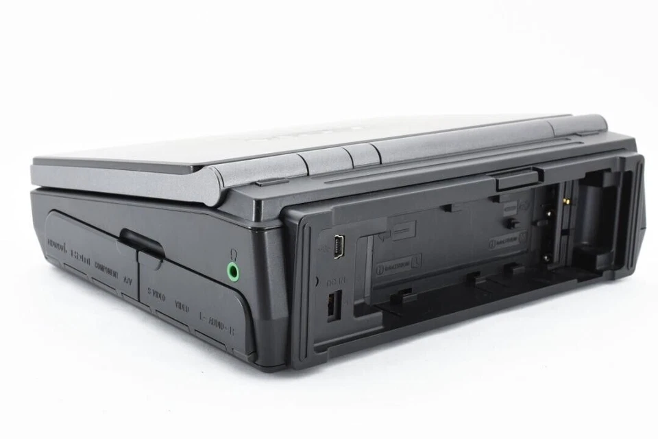 Sony GV-HD700 HDV 1080i Walkman Mini DV Digital HD Recorder - Image 3 of 4