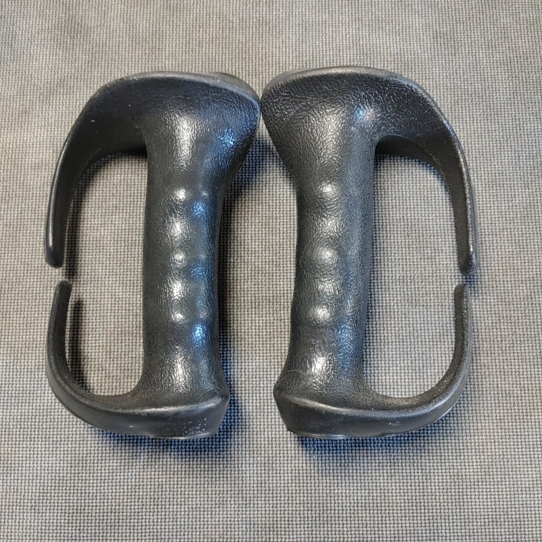 2 Scott Ski Pole Pistol Grips Black Molded Strapless Made in Italy eBay