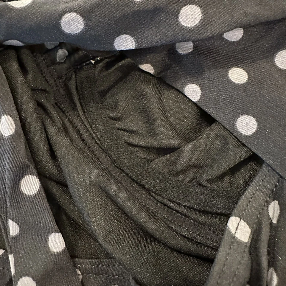 Coco Reef Boutique Swimsuit Underwire Size 40D Black polka dot One Piece - Image 3 of 4