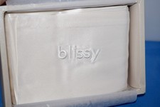Blissy 100 Pure Mulberry Silk Queen White Pillowcase 22 Momme - NIB B2
