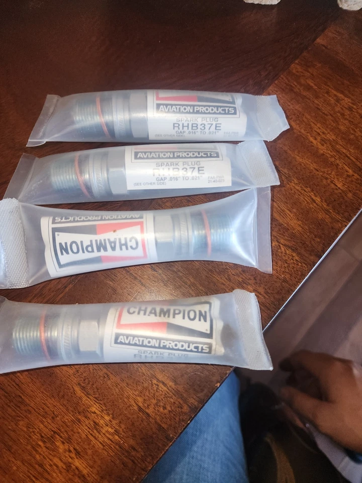 CHAMPION AEROSPACE RHB37E SPARK PLUG PN: RHB37E - Image 3 of 4