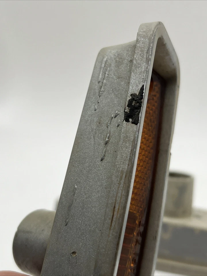 Par de luzes indicadoras laterais de caminhão 1972-80 Dodge D100 D200 3489874 3489875 fabricante de equipamento original Mopar - Imagem 3 de 4