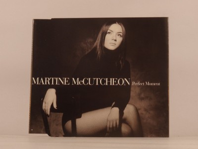 MARTINE MCCUTCHEON PERFECT MOMENT (L23) 3 Track CD Single including Picture Slee