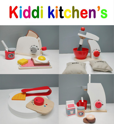 Kidikitchen 4 teiliges Set Toaster, Mixer, Kaffeemaschine, Waffeleisen Holzessen