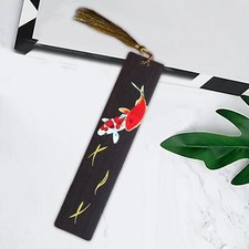 Wooden ookmark Reading ook Marker Gift for irthday Women Men Decoration B