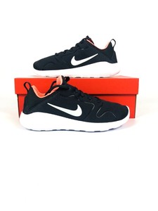 nike youth trainers