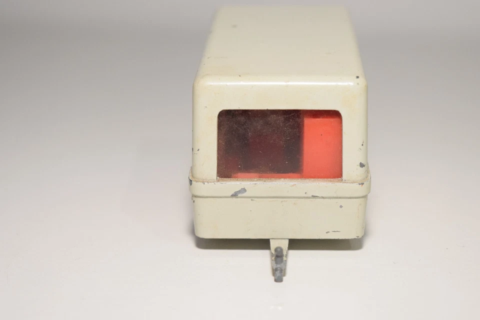 A86 1:46 GAMA MINI-MOD 980 CARAVANA AUTOCARAVANA GRIS CLARO EXCELENTE ESTADO - Imagen 3 de 4