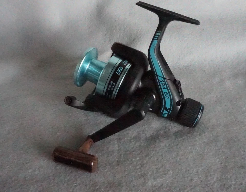 Carrete giratorio Eagle Claw GRA 250 acción media DEBE VERSE Foto 4 de 4