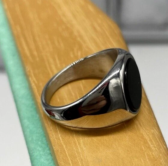 Anello da Uomo e Donna color argento in acciaio inossidabile e pietra nera tonda - Immagine 4 di 4