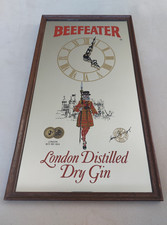 Beefeater London Dry Gin Vintage Spiegelbild + Uhr im Holzrahmen *sehr selten*