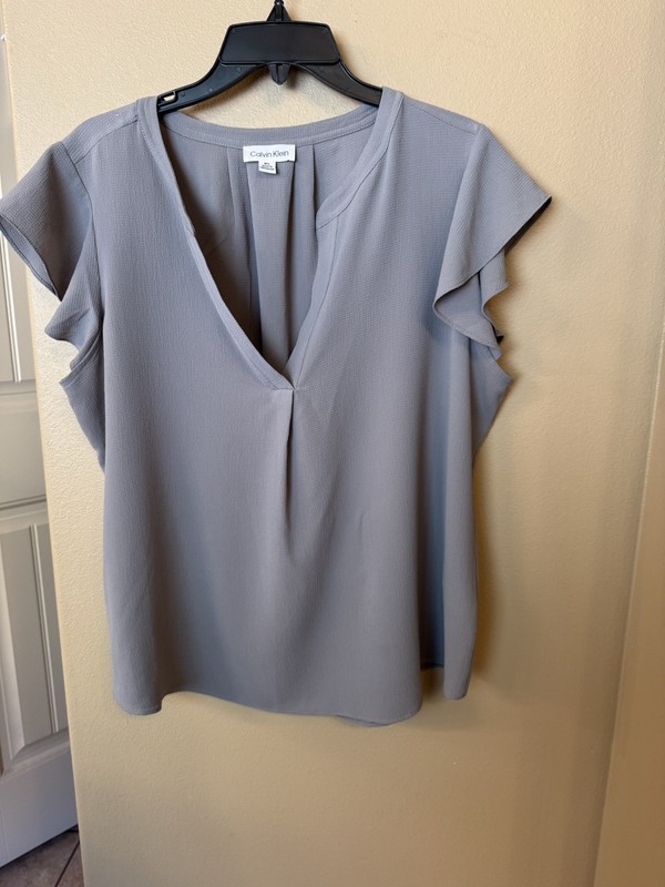 Calvin Klein Women's Gray V-Neck Sleeveless Blouse Size XL Pullover Top Shirt