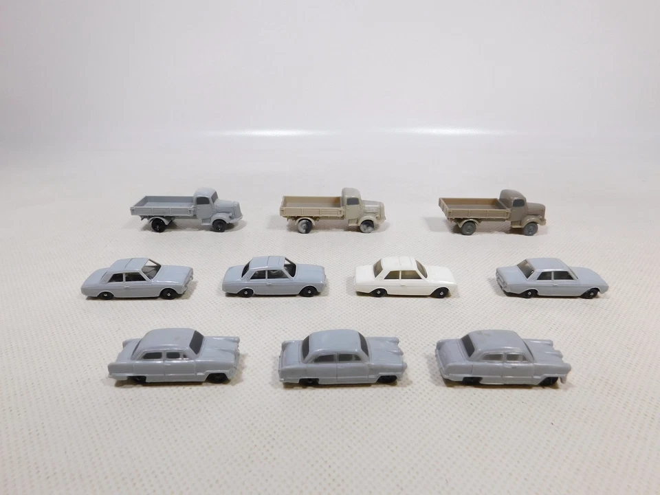 Märklin H0 1:87 Raccolta Modelli Buono 2° scelta Ford 12 M 17 M Autocarro MB # - Immagine 2 di 4