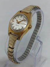VINTAGE 1970s Timex Electric Women's 23mm Flex Band Gold Tone Quartz Watch