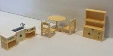 epoch calico critters kitchen set sink cupboard table & chairs