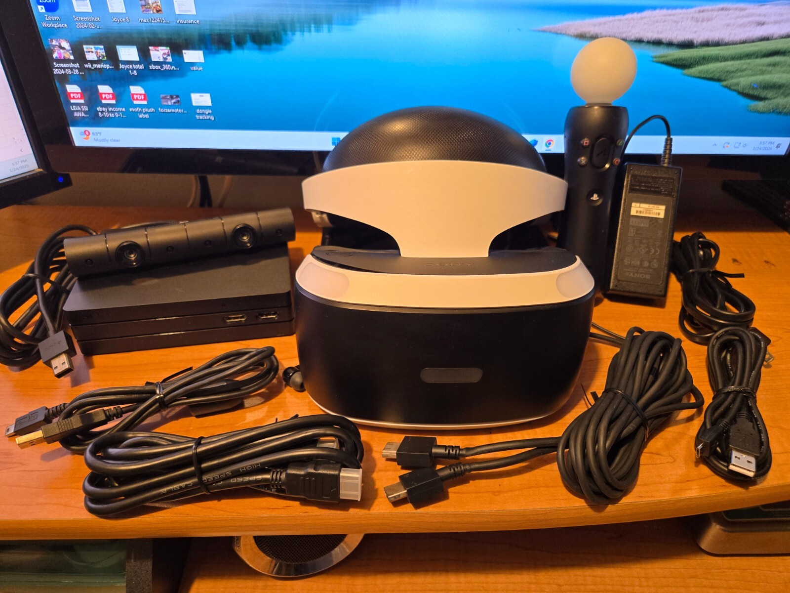 Sony PS4 VR Headset Bundle with Camera Motion Sensor Processor Unit and Controller  -image
