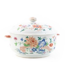 Chinese Famille Rose Tureen with Cover, Qing Dynasty Qianlong 1736-95 