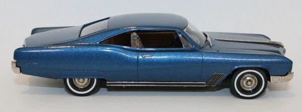 Brooklin Models 1/43 BRK215 - 1967 Buick Wildcat 2 puertas techo rígido deportivo cupé - azul Foto 3 de 4