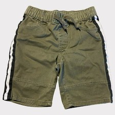 Art Class 7 Green Shorts