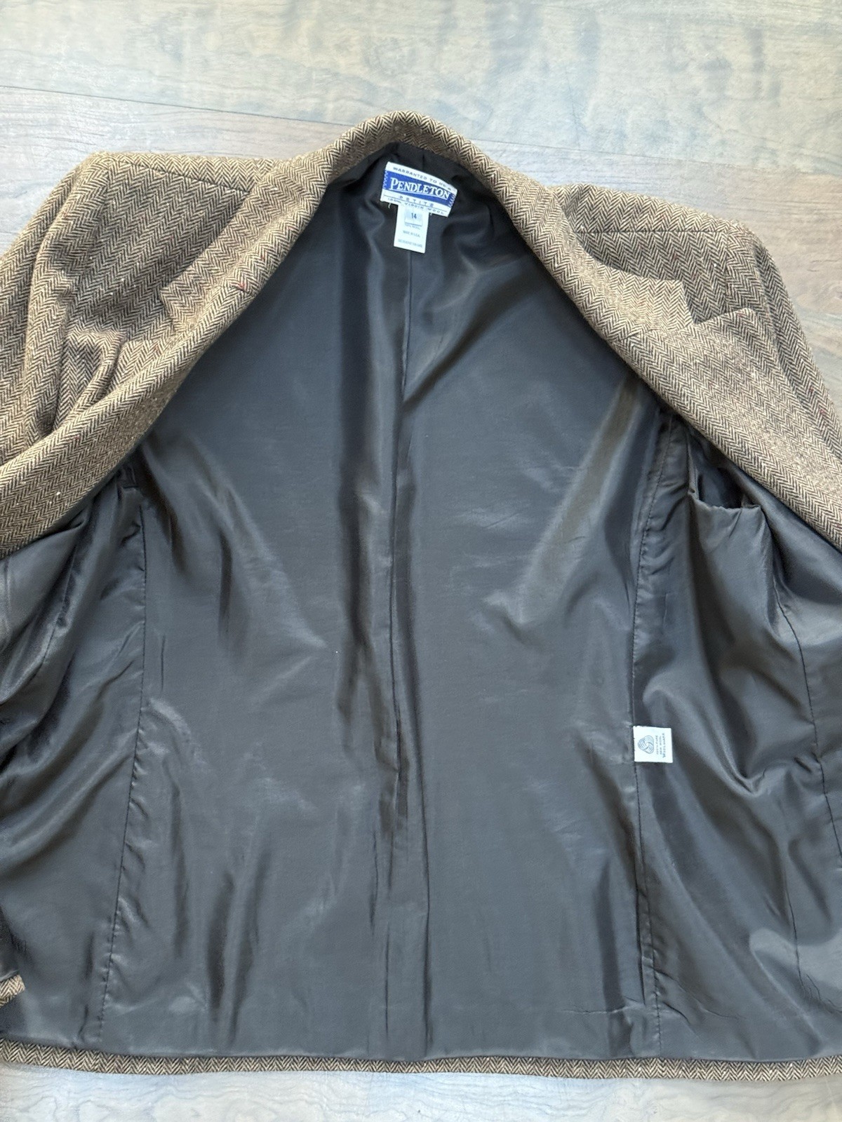 Vintage 80s Pendleton Brown Wool Herringbone Twee… - image 5