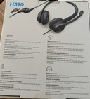 Logitech H390 Wired USB On Ear Stereo Headphones with Mic — photo 2