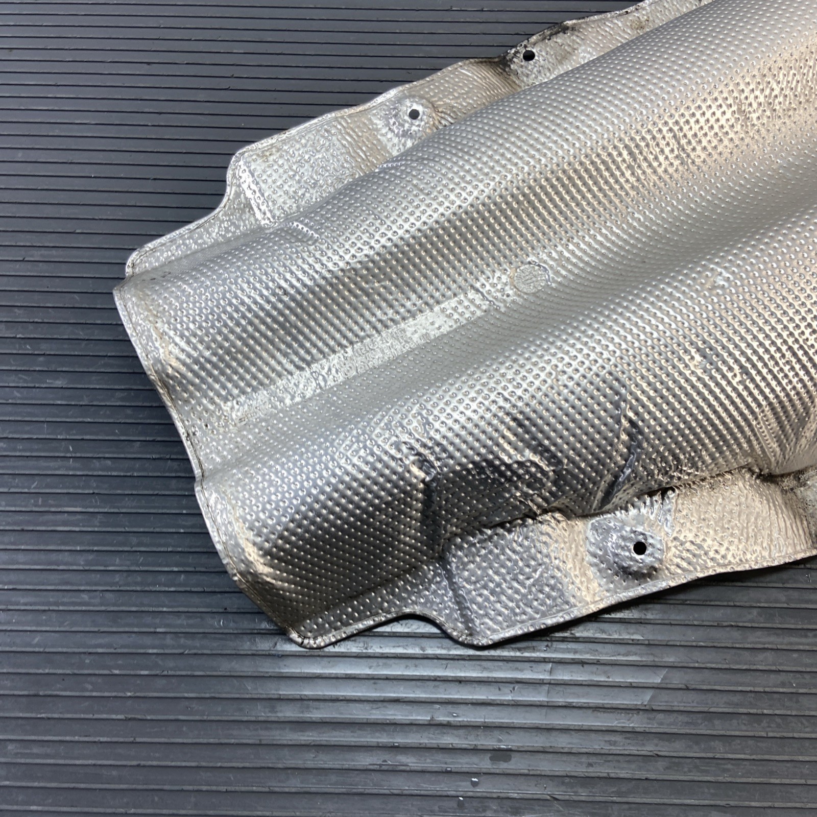 Rolls-Royce Dawn 2017-2023 Exhaust heat shield