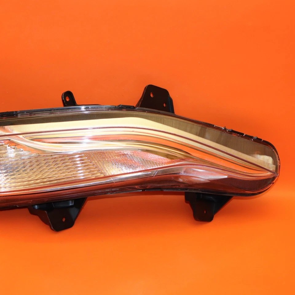 Faro antiniebla Chevy Malibu pasajero derecho 2019 2020 2021 84843548 OEM Foto 3 de 4