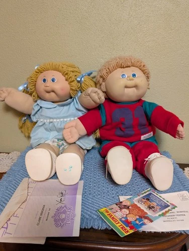 2 Coleco 17" Appalachian Artwork Cabbage Patch Kids 1978 1982 Dolls