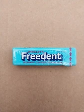 Vintage Wrigley's Freedent Spearmint Chewing Gum Unopened Sealed 5 Sticks
