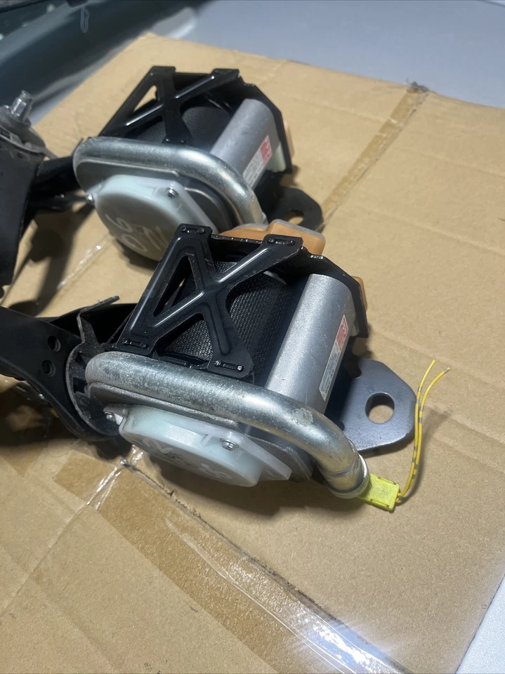 Nissan 350Z 2003-2006 cupé cinturón de seguridad OEM Foto 4 de 4