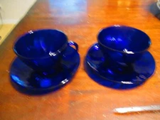SET OF 2 DURALEX BORMIOII ROCCO RIVAGE COBALT BLUE SWIRLPATTERN CUPS  & SAUCERS