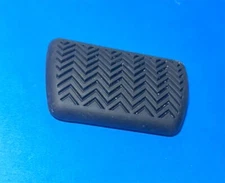 1x Pad Brake Pedal For Toyota Hilux  KUN GUN GGN 125 126 Fortune Corolla ZZE ZRE