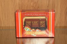 UNUSED  HORNBY 'OO'  R.206  CHANCE 7 HUNT 10T 7 PLANK WAGON - '142' BOXED (L984)