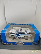 Gearbox 1/43 NYPD 1999 Ford Crown Victoria Police Interceptor Collectible Pack
