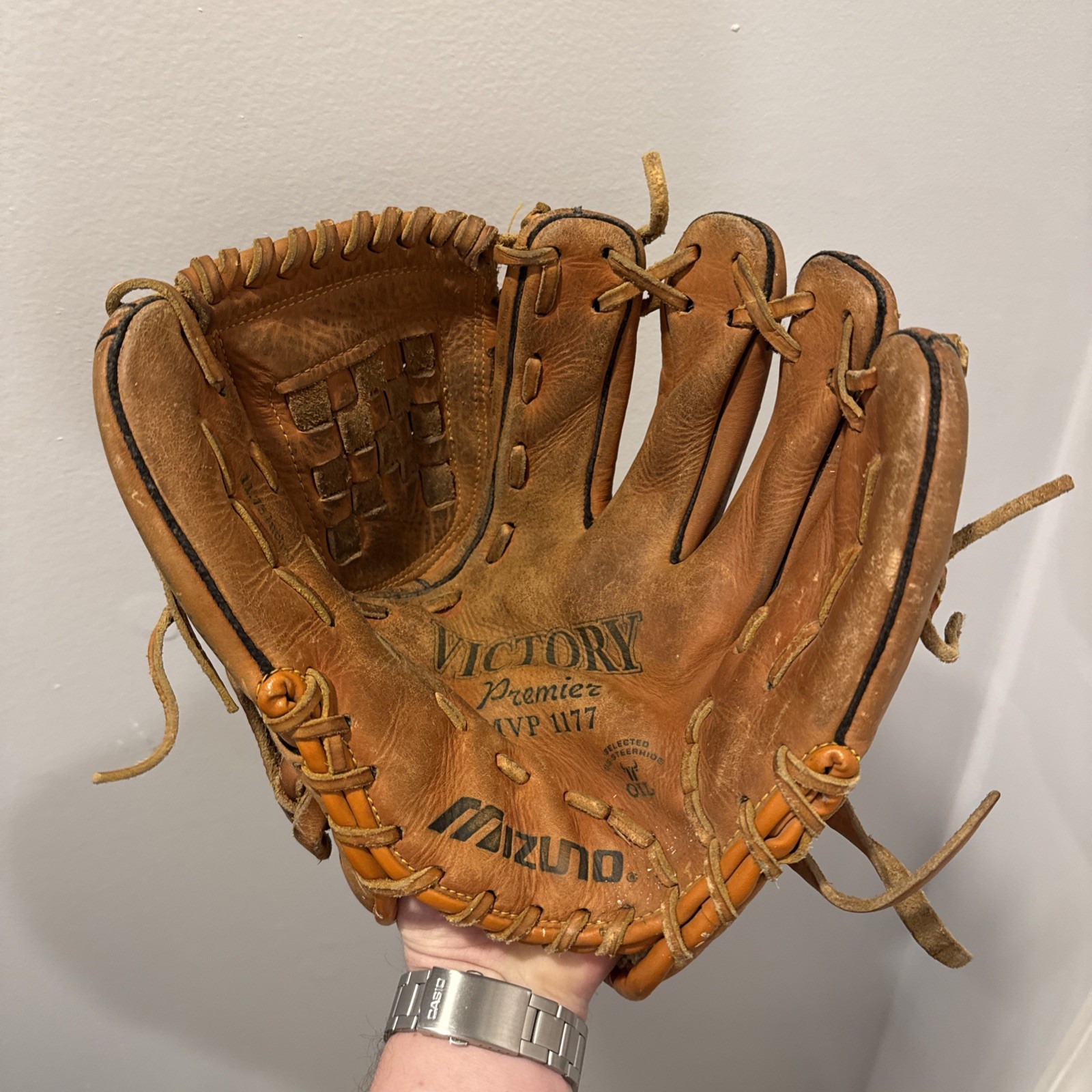 11.75 Mvp 1177 Right Hand Throw Rht
