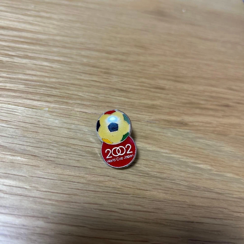 2002 FIFA World Cup South Korea Japan Pin Badge Used Soccer Ball Emblem FF1 - image 2 of 4