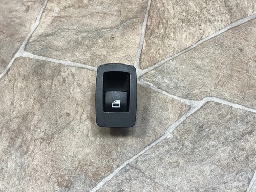 BMW 1 F20 Schalter für Fensterheber hinten links 9208106 3.00 Petrol 23323839