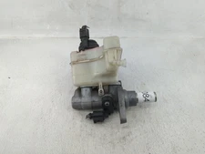 2009-2017 Volkswagen Cc Brake Master Cylinder W645W