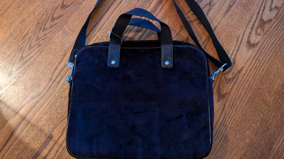 NWT Vintage Juicy Couture Crown Laptop Computer Bag Black Velour Velvet - Image 3 of 4