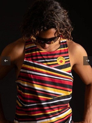 Rabbit Time Berlin Marathon running tank top Red Yellow Size Medium Men s