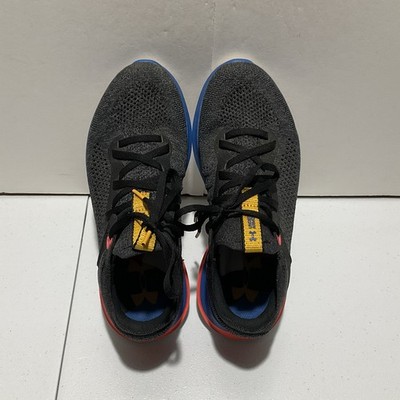 Under Armour Women s Flow Synchronicity Street Black Victory Blue Sz 6